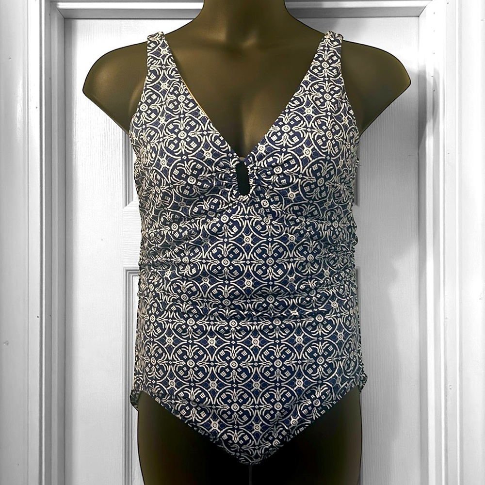 New! Lands’ End Tummy Control One-Piece Swimsuit